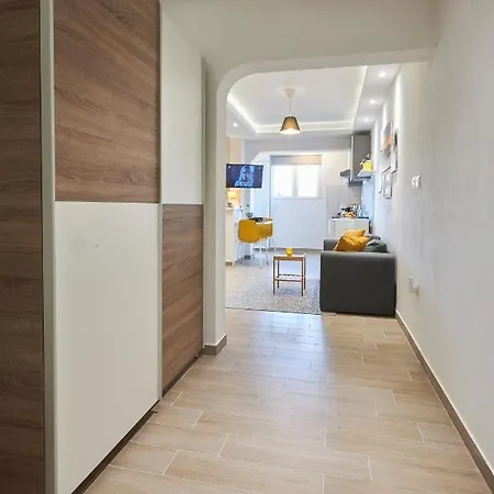 Yellow Daire