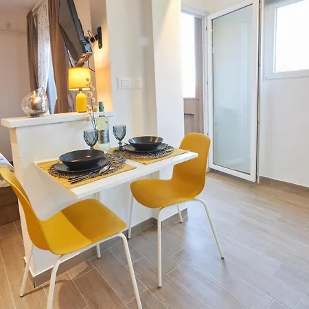 Yellow Appartement *