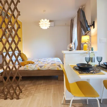 Yellow Appartement *